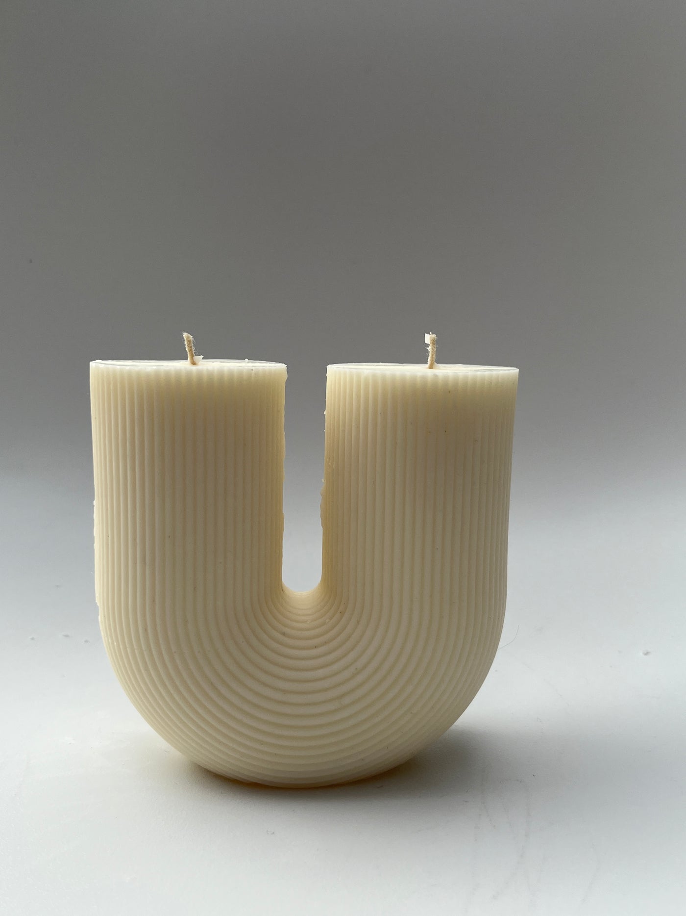 The U Ribbed Candle
