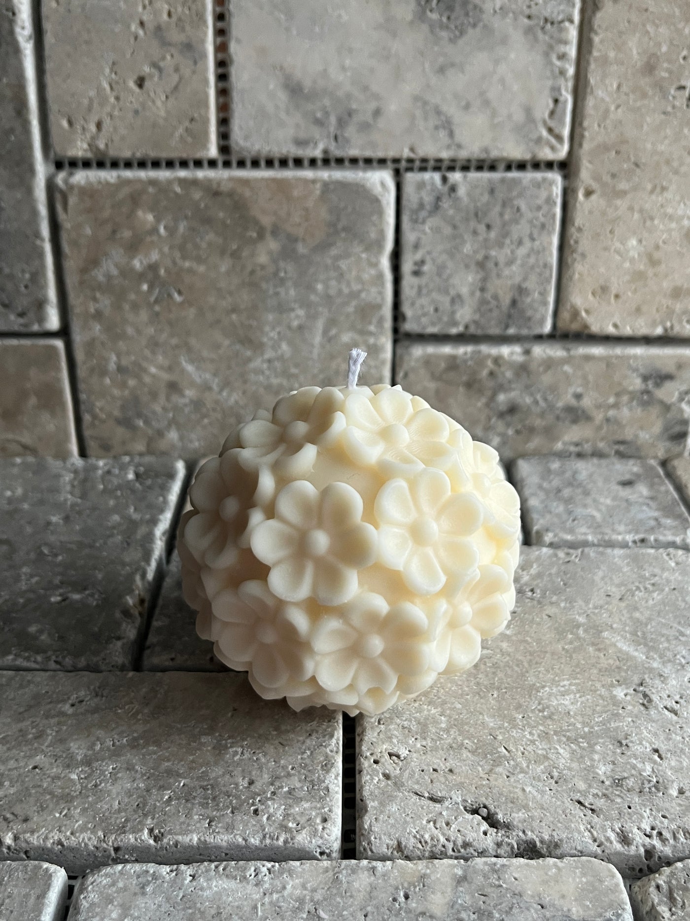 The Daisy Ball Flower Candle | Decorative Flowerball Candle