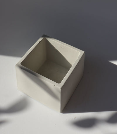 Small Concrete planter